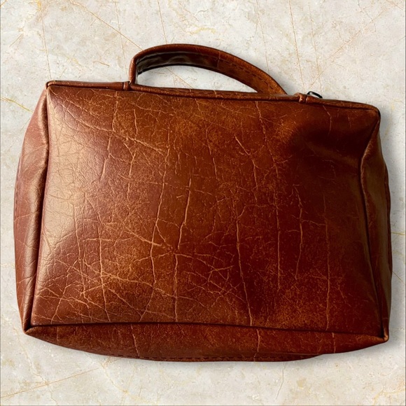 Men’s Genuine Leather DOP Bag - Picture 7 of 9